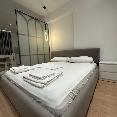 Center Apartment Tirana Exterior photo